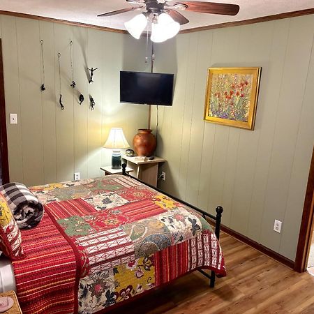 The Iris Garden Downtown Cottages And Suites Nashville Quarto foto